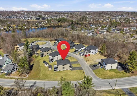 Duplex for Sale - 3611-3613 Rue Maude-Abbott, Rock Forest-Saint-Élie-Deauville, J1N 2Z3
