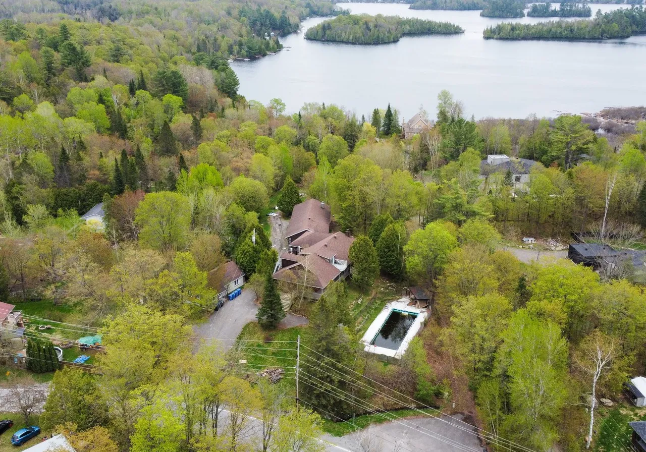 390-398 Ch. des Quatorze-Îles — photo 3