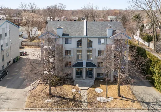 4-Plex à vendre - 158 Av. du Manoir, Montréal (Île-Bizard), H9C2R3
