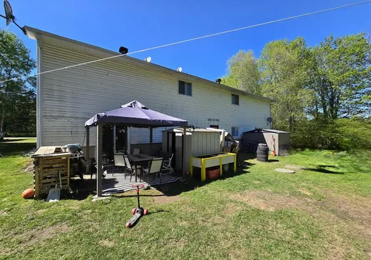 4-Plex à vendre - 1 Ch. Hooker, Dudswell, J0B 1G0