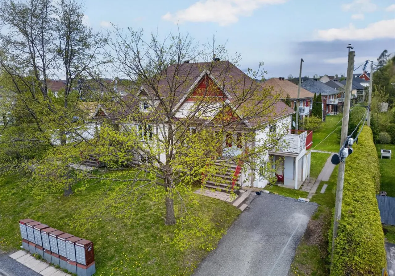 1569-1575 Boul. Mi-Vallon — photo 1