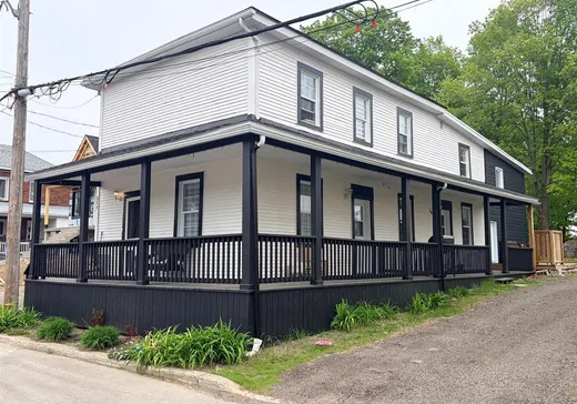 Duplex à vendre - 309-311 Rue de l'Église, Brownsburg-Chatham, J8G2X5