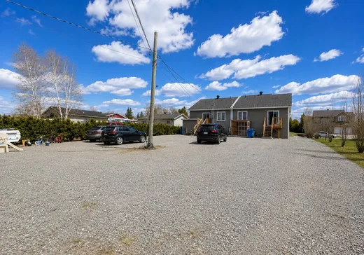 4-Plex à vendre - 540A-550B 3e Avenue, Barraute, J0Y 1A0