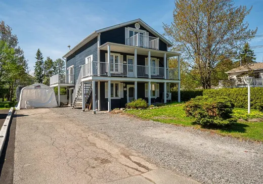 Duplex à vendre - 38-38A Rue Lapointe, St-Lin, J5M 2C9