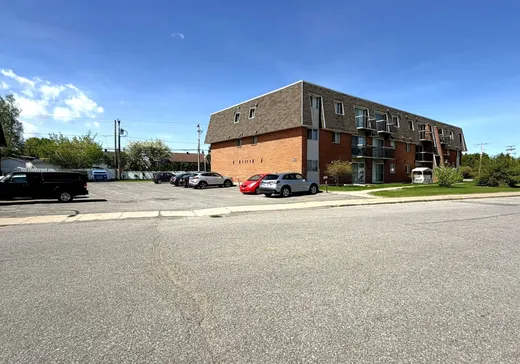 5-Plex for Sale - 5035 Rue Émile-Jean, Trois-Rivières, G8Y 3Z1