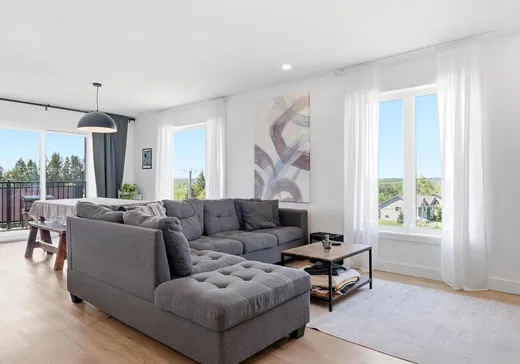 5-Plex à vendre - 80 Rue Haute-Rive, East Angus, J0B 1R0