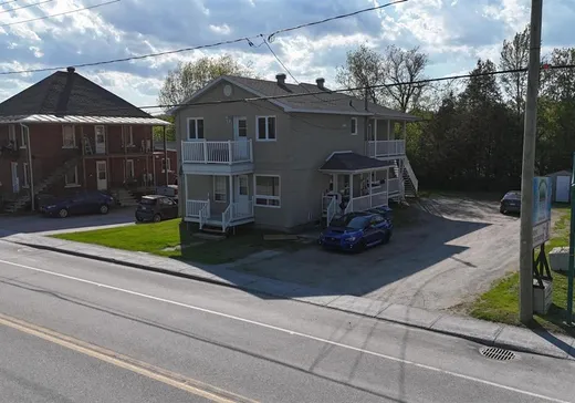 4-Plex for Sale - 259 Rue St-Georges, Windsor, J1S 1K3