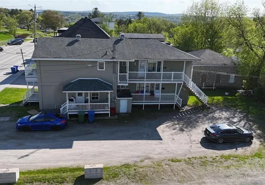 4-Plex for Sale - 259 Rue St-Georges, Windsor, J1S 1K3