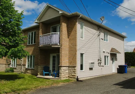 4-Plex à vendre - 2890-2896 Rue de la Commune, Drummondville, J2B 0K1