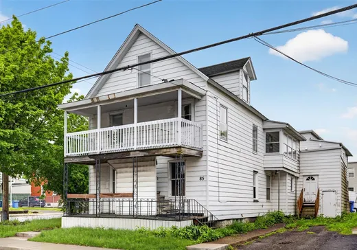 Duplex à vendre - 85-87 Rue du Centre, Granby, J2G 5B4