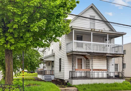 Duplex à vendre - 85-87 Rue du Centre, Granby, J2G 5B4