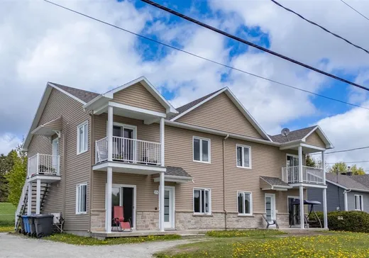 4-Plex for sale - 527 Route de l'Église, St-Pierre-Baptiste, G0P1K0