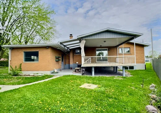 Duplex for Sale - 1057Z-1057AZ Rue d'Acton, Acton Vale, J0H 1A0