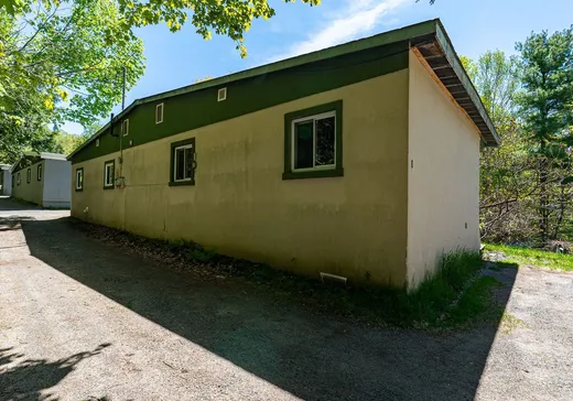 5-Plex à vendre - 250 Ch. de la Montagne, Saint-Sauveur, J0R 1K0
