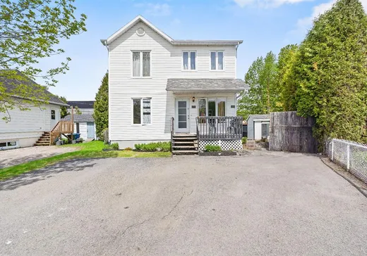 Duplex à vendre - 462-464 Rue Elmire, Lac-St-Charles, G3G1R3