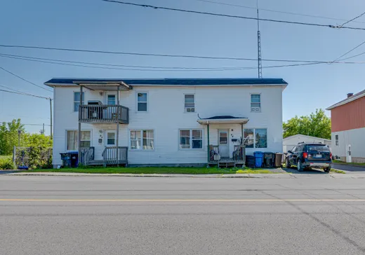 Triplex for Sale - 84-86A Rue Ellen, Salaberry-de-Valleyfield, J6S 3A6