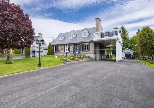 Triplex à vendre - 1134-1138 Av. des Lilas, Saint-Pierre, G0A4E0