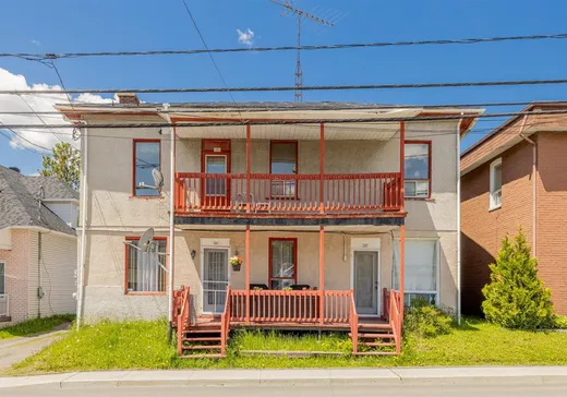 Triplex à vendre - 261-265 Rue St-Jacques, Ste-Thecle, G0X3G0