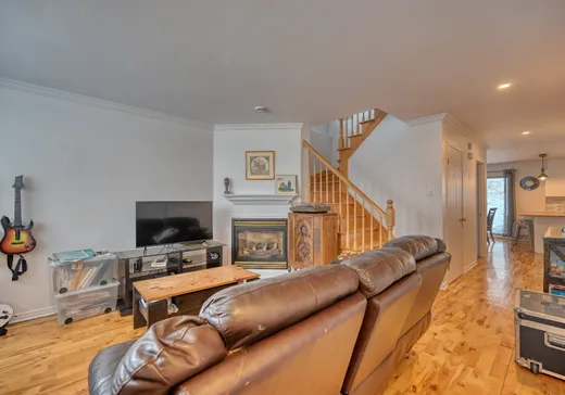 Triplex for Sale - 156-160 Rue des Pétunias, Sainte-Thérèse, J7E 5N8
