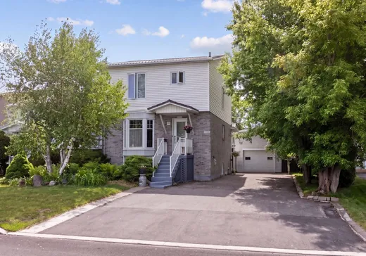 Triplex for sale - 844-848 Rue Allard, L'Assomption, J5W2S7