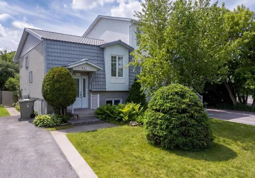 Triplex à vendre - 844-848 Rue Allard, L'Assomption, J5W 2S7