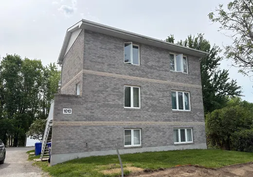Triplex for Sale - 1010 Rue Notre-Dame, Gatineau, J8P 1P3