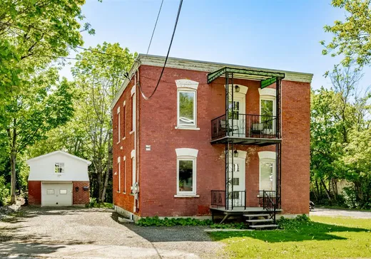 Duplex for sale - 176-178 Rue Dollard, Magog, J1X2M4