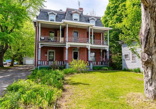 Triplex à vendre - 655-661 Rue Dufferin, Stanstead, J0B3E0