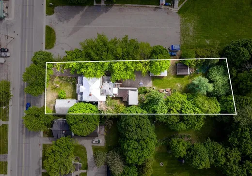 Triplex à vendre - 655-661 Rue Dufferin, Stanstead, J0B 3E0