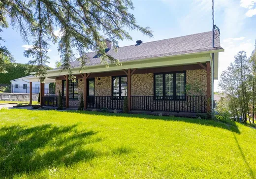 Duplex à vendre - 107 Rue René, Sherbrooke, J1G 3T6