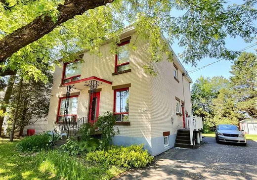 Triplex for Sale - 2041-2045 Av. Vallée, Plessisville, G6L 2W7