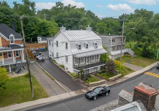 Duplex à vendre - 3585-3587 Ch. Royal, Beauport, G1E1X2