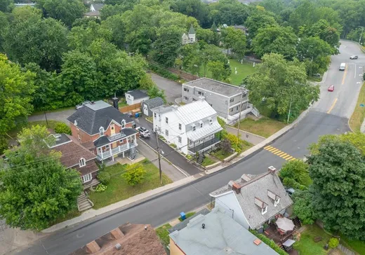 Duplex à vendre - 3585-3587 Ch. Royal, Beauport, G1E 1X2