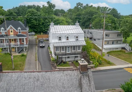 Duplex à vendre - 3585-3587 Ch. Royal, Beauport, G1E 1X2