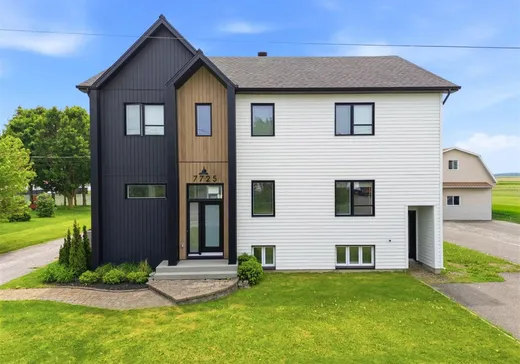 Duplex for Sale - 7725-7735 Boul. Laframboise, Saint-Hyacinthe, J2R 1E8
