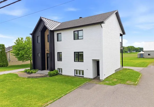 Duplex for Sale - 7725-7735 Boul. Laframboise, Saint-Hyacinthe, J2R 1E8