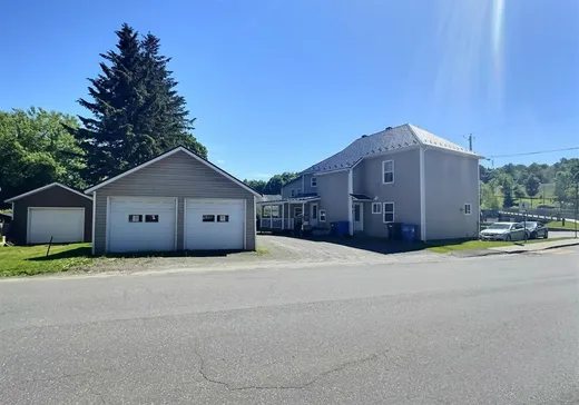 5-Plex for Sale - 461-471 Rue Dionne, Coaticook, J1A 2E5