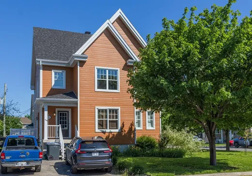 Triplex à vendre - 3857-3861 Rue des Lobélies, Vanier, G1M 4E9