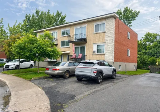 4-Plex à vendre - 1465 Place d'Anjou, Laval (Pont-Viau), H7G3R6