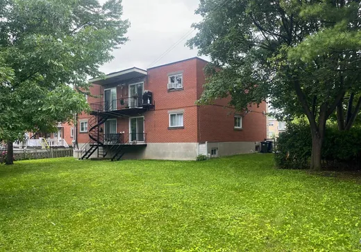 4-Plex à vendre - 1465 Place d'Anjou, Laval (Pont-Viau), H7G 3R6