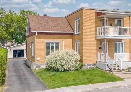 Duplex à vendre - 2-2B Rue St-Pierre, Victoriaville, G6P3J8