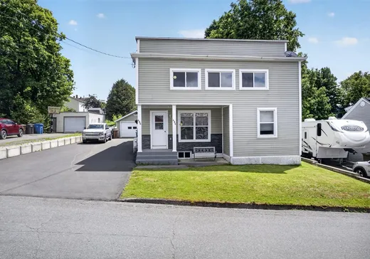 Duplex for Sale - 494-496 Rue Mcauley, Coaticook, J1A 1J9
