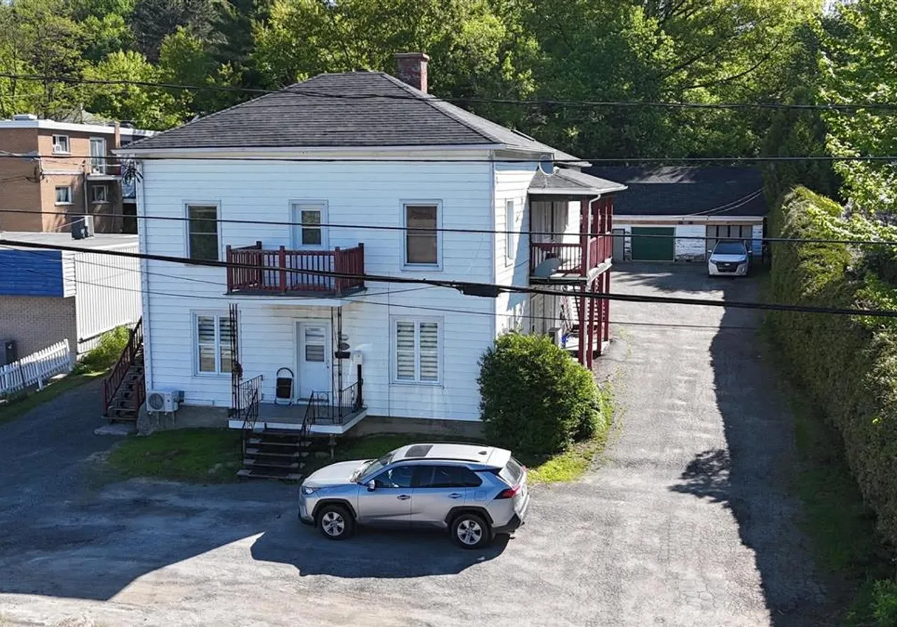 120-124 Rue Principale N. — photo 2