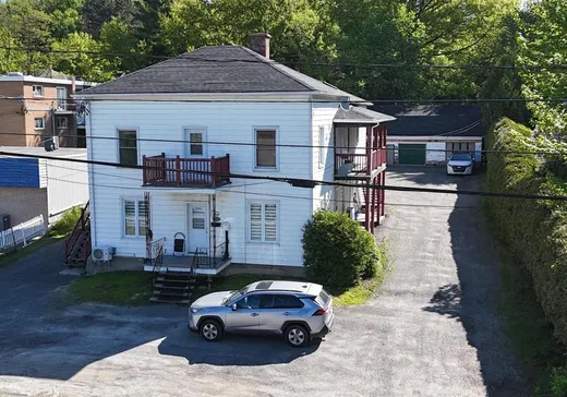 5-Plex for Sale - 120-124 Rue Principale N., Windsor, J1S 2C9