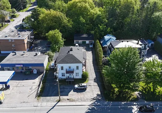 5-Plex for Sale - 120-124 Rue Principale N., Windsor, J1S 2C9