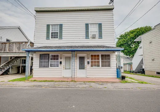 Duplex à vendre - 24-26 Rue St-Joseph, Salaberry-de-Valleyfield, J6T 1J9
