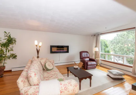 Triplex for Sale - 387-389 6e Rue, Amos, J9P 3V6