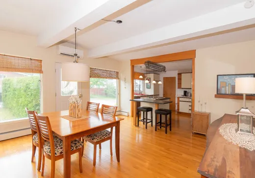 Triplex for Sale - 387-389 6e Rue, Amos, J9P 3V6