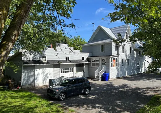 4-Plex à vendre - 1088-1094 Rue Principale, Notre-Dame-de-Stanbridge, J0J1M0