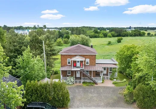 Triplex à vendre - 1641-1655 Rue Principale, St-Gilles, G0S2P0